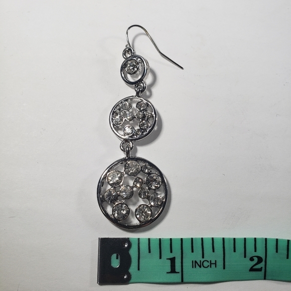Sparkly silver tone dangle drop earings - Picture 3 of 4
